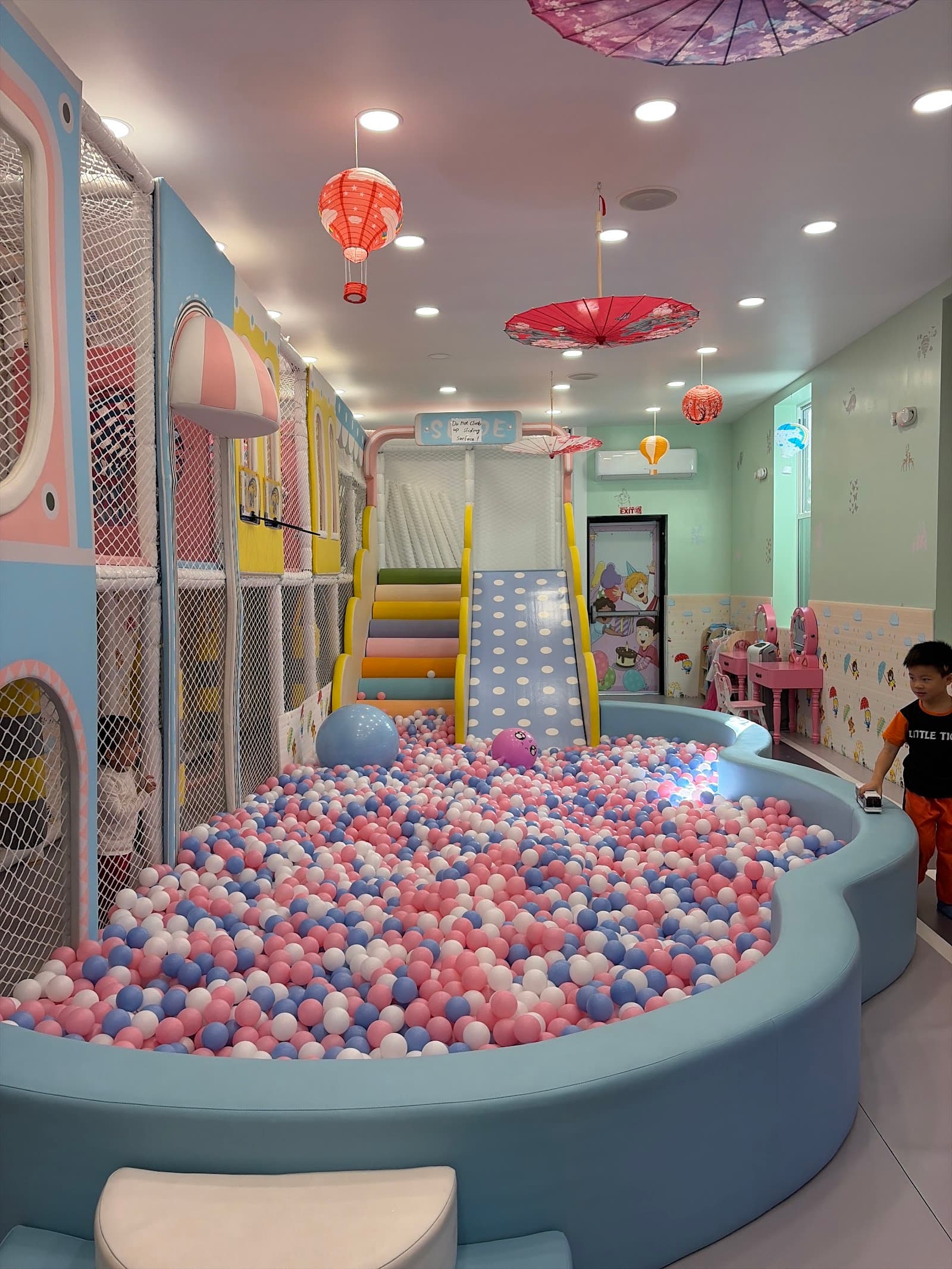 Inside WaWa Fun Island indoor playground, Brooklyn